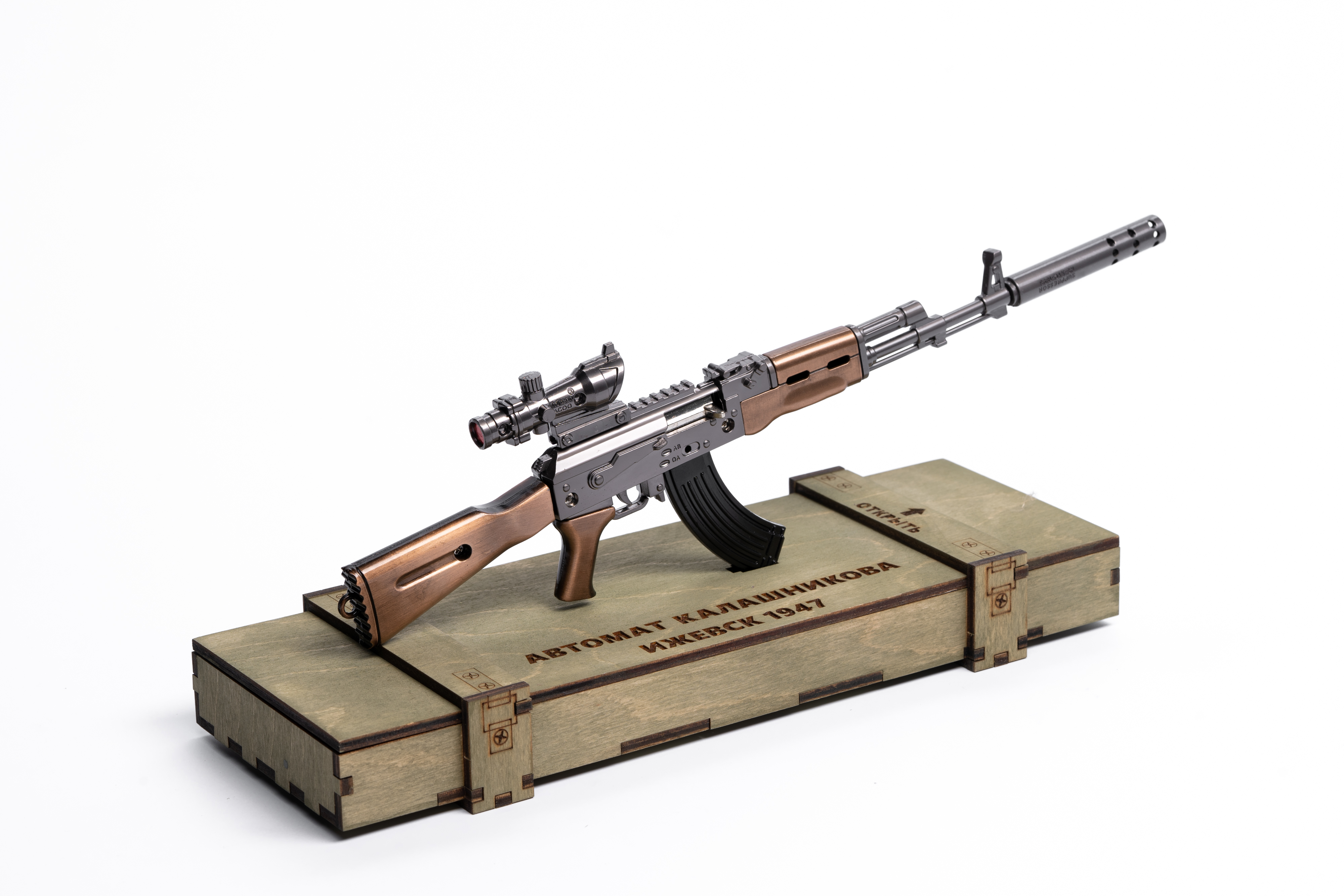 Брелок Автомата Калашников АК-47 в ящике, 30 см (Хаки)<br>Souvenir model of the Kalashnikov AK-47 in a wooden box, 30 cm