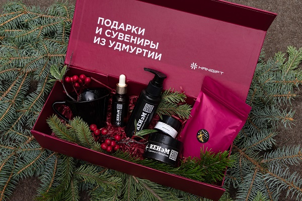 Фирменный подарочный набор Косметический Кенэм.jpg