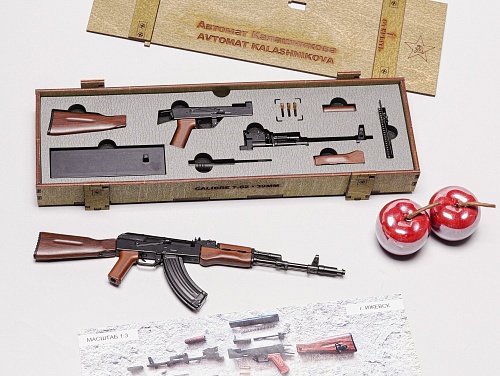 Сувенирное оружие макет АК-47 в ящике хаки 29см ЛЮКС