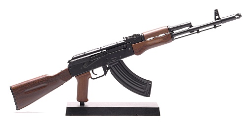 Сувенирное оружие макет АК-47 в ящике 29см ЛЮКС