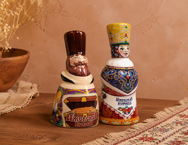 Колокольчик керамический "Купец, купчиха". Фото № 4