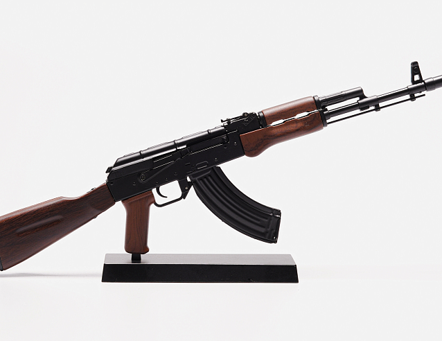 Сувенирное оружие макет АК-47 в ящике 29см ЛЮКС. Фото № 2