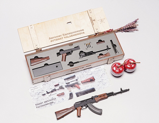 Сувенирное оружие макет АК-47 в ящике 29см ЛЮКС. Фото № 1