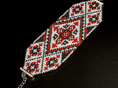 Браслет широкий из бисера в удмуртском стиле (ручная работа)